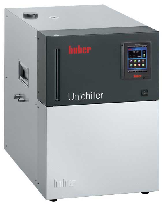 Unichiller 022w. HUBER. Con controlador Pilot ONE y refrigerado por agua. Rango Tª (ºC): De -10 a 40. Estab. Tª (ºC): ±0,5. Potencia frigorífica a -10ºC (W): 1000. Potencia frigorífica a 0ºC (W): 1600. Potencia frigorífica a 15ºC (W): 2200. Presión (l/min) - bar: 29-1. Vol. (l): 3,8. Dim. AnxAlxPr (mm): 420x487x579