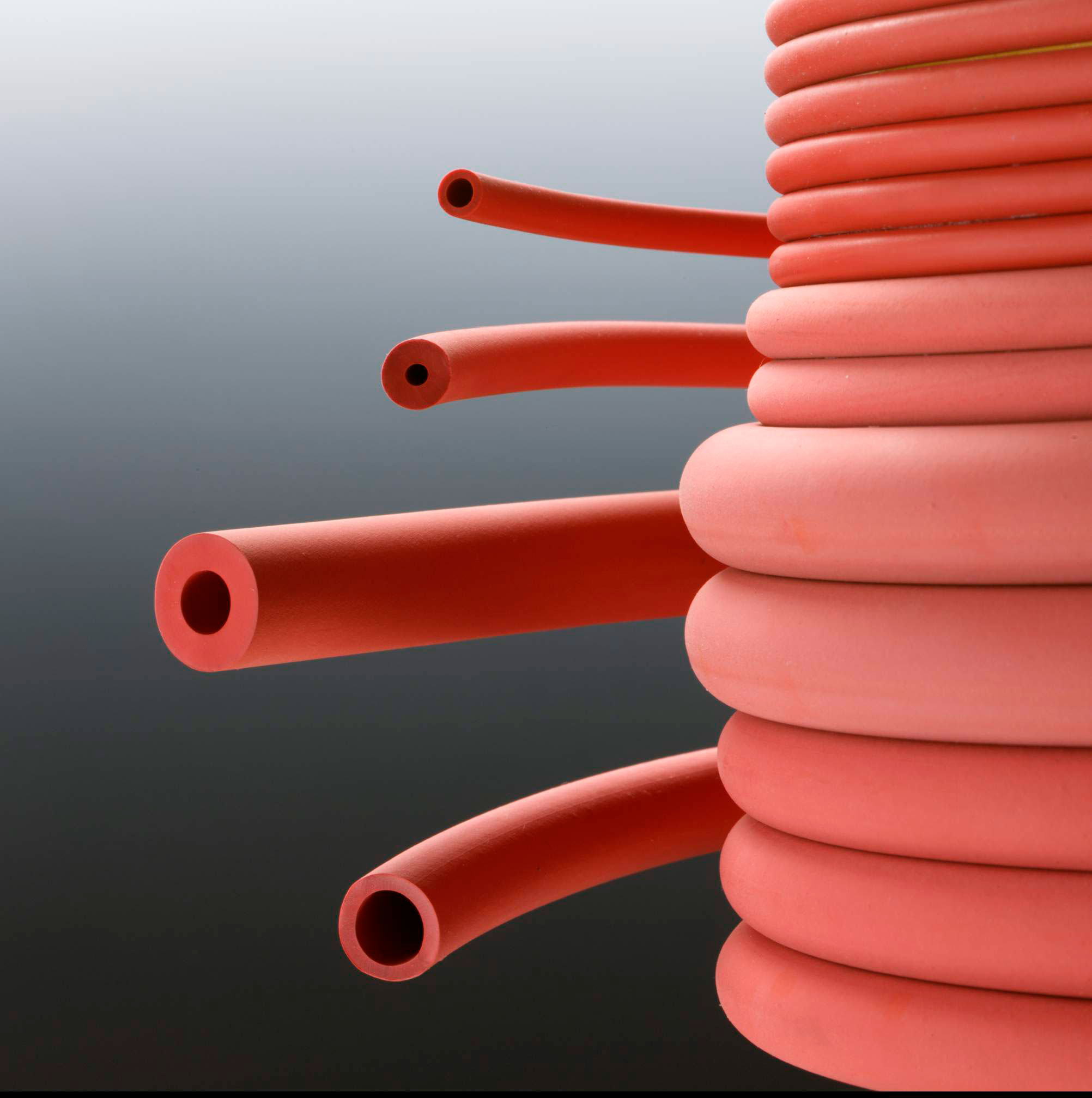 Tubo de laboratorio (goma natural). Rojo-Calidad vacío.diametro interior (mm): 5.  diamettro exterior (mm): 15.Espesor pared (mm): 5 mm