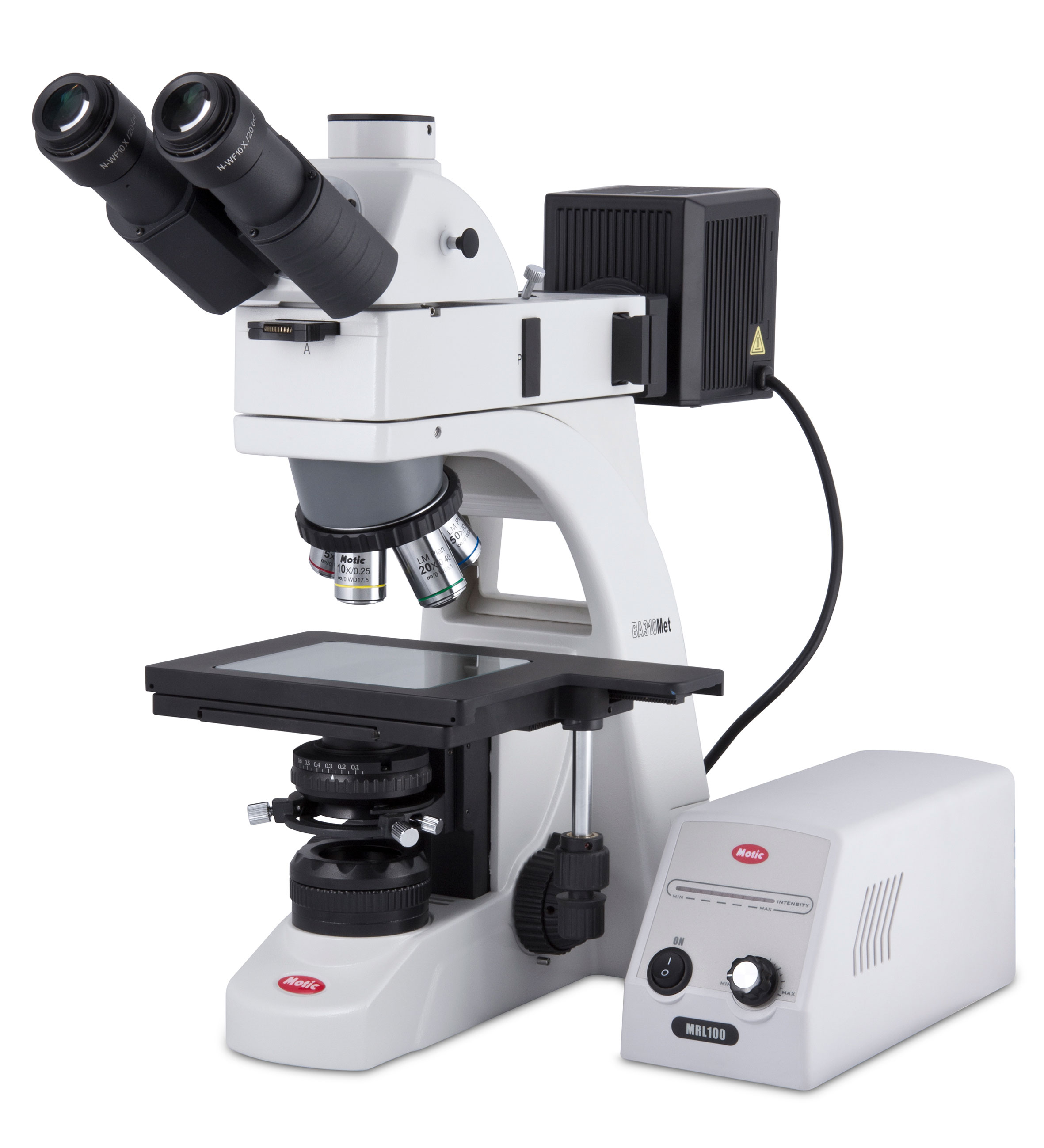 Microscopio Trinocular BA310 MET-T. MOTIC. (Stroke 3'X2'). Cabezal trinocular tipo Siedentopf inclinado 30º. Oculares de gran campo N-WF10X/20mm con ajuste dióptrico.Objectives CCIS Plano Acromáticos 5X, 10X, 20X, 50X.