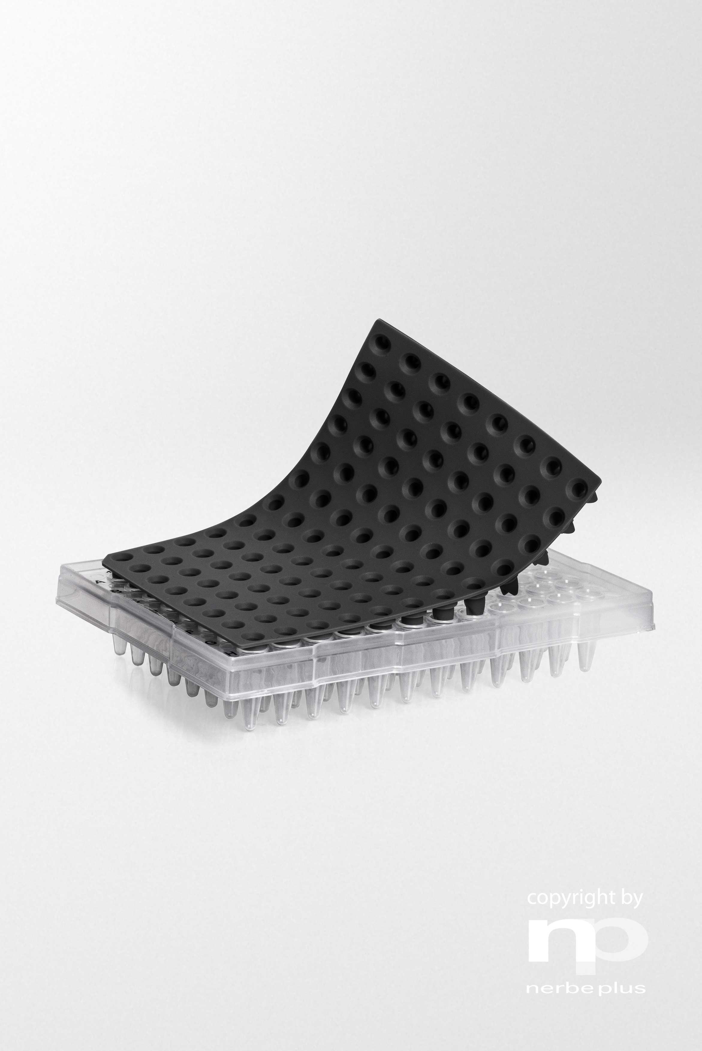 Alfombrillas selladoras de silicona. NERBE-PLUS. Placa: PCR de 96 pocillos. Tipo pocillo: Redondo. Color: Negro. Esterilidad: PCR Ready