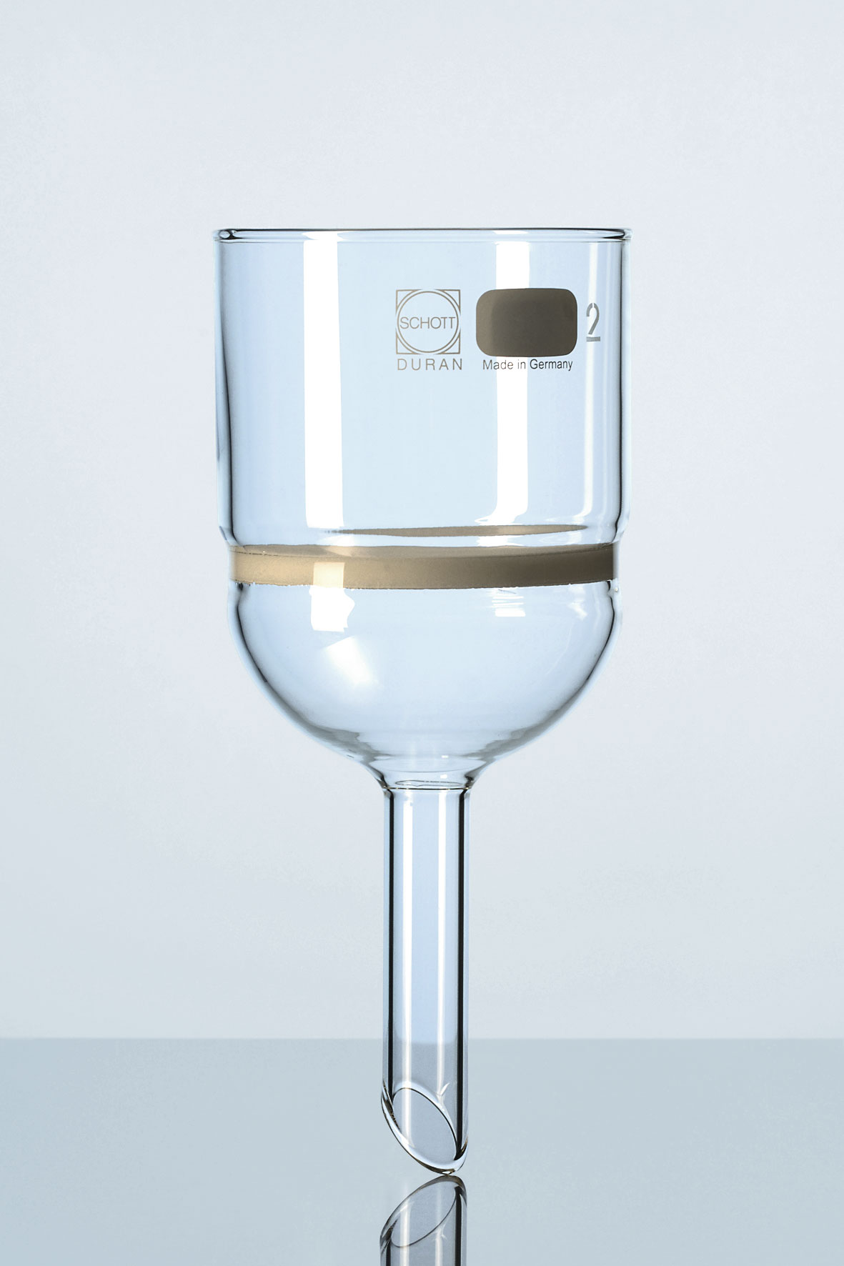 Embudo filtrante de vidrio. DURAN. Cap. (ml): 4.000. Porosidad: 4. Ø (mm): 175