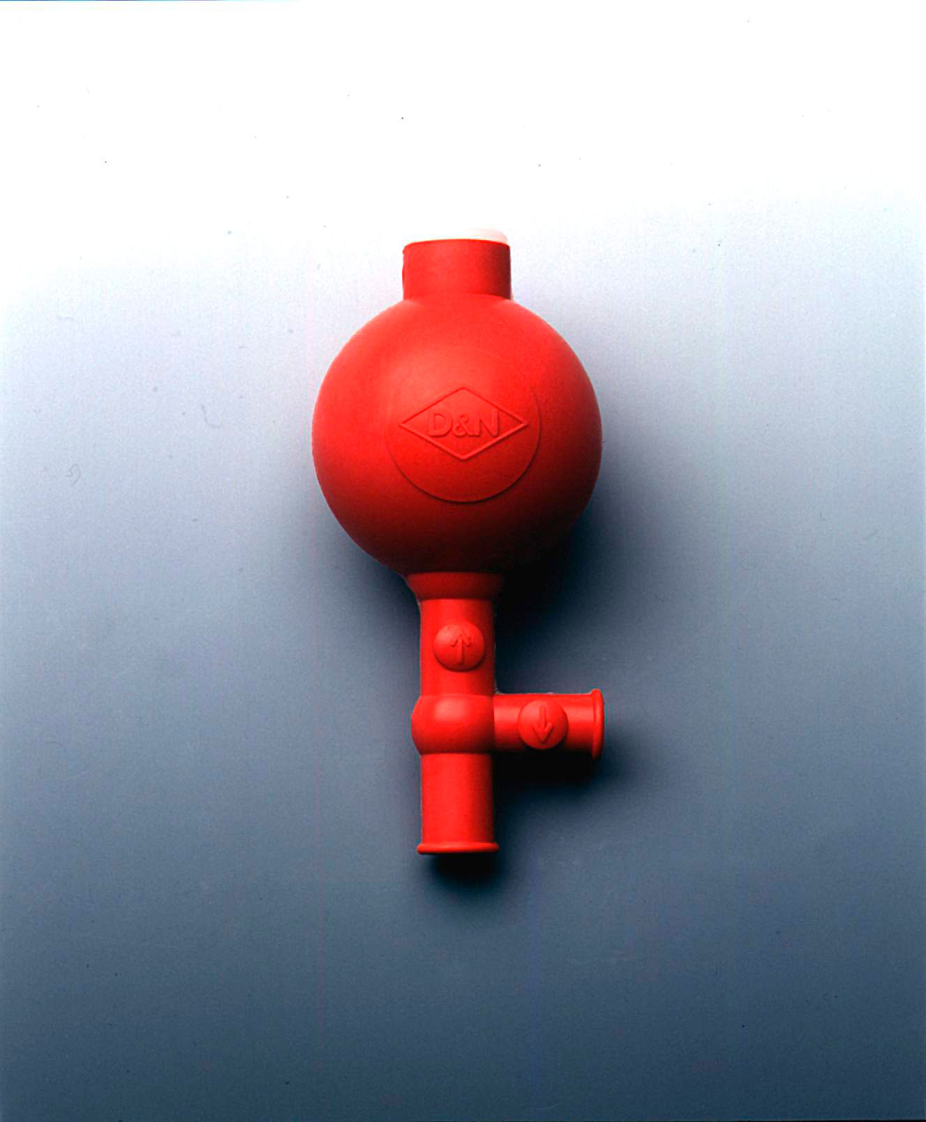 Pera pipeteadora FLIP. DEUTSCH &amp; NEUMANN. Color: Rojo