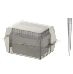 Puntas PIPETMAN® DIAMOND D1200ST TIPACK. GILSON. Estéril: Sí. Volumen: 50-1200 µL. Longitud (mm): 84. Material: PP. Filtro: no. Autoclavable: Sí. Graduaciones: 100 µL y 1000 µL. Código Color: Azul. Certificadas como libres de ADN, ARN, DNasa, RNasa, ATP, libres de endotoxinas. Formato: 10 cajas de 96 puntas.