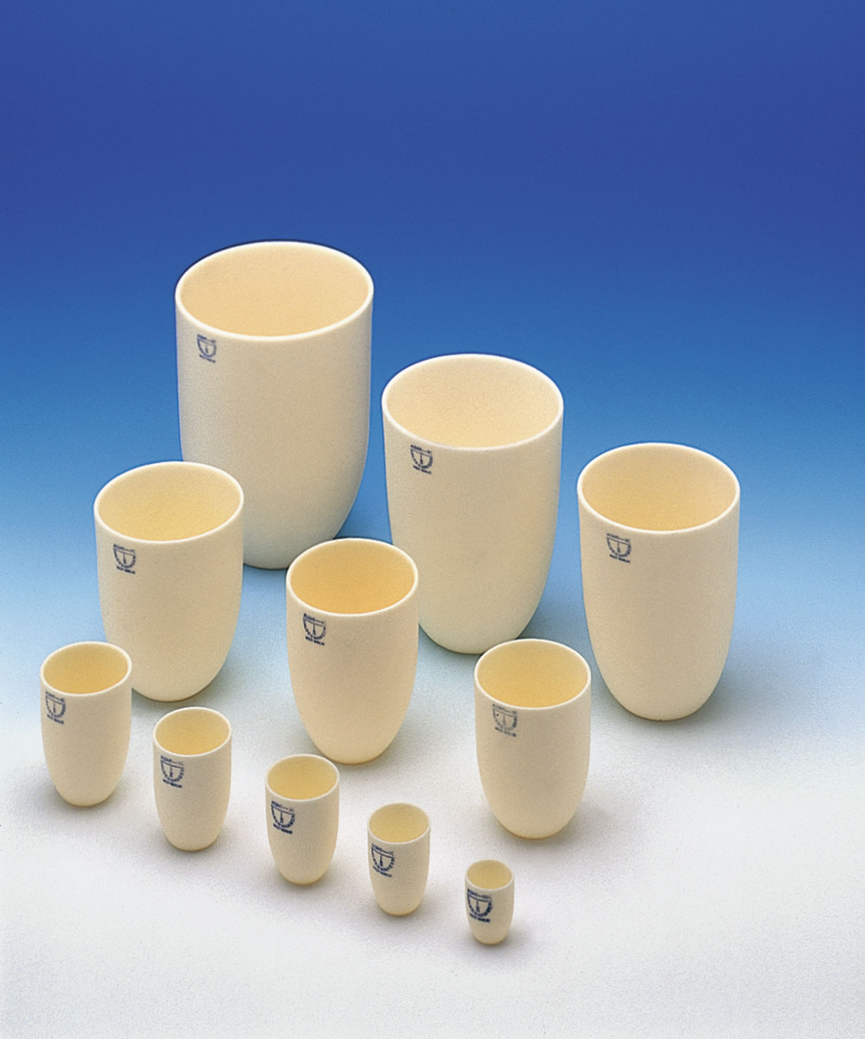 Crisol cerámica Alsint 99,7. HALDENWANGER. Crisol forma alta sin tapa. Ø sup. / Ø inf. (mm): 33/18. Altura (mm): 40. Cap. (ml): 20