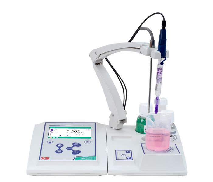 Benchtop pHmeters PH 80 PRO. XS. Magnetic stirrer with arm. Electrode: without electrode. Temperature probe, cable AS7/BNC , pH 7 and pH 4 buffer solutions. Datalogger, Datalink software. USB keyboard. Measurement range: pH -2.00 to 20.00. Temp. -20 to 130.0 ºC. mV ± 2000 mV. ISE 0,001 to 19999 ppm.