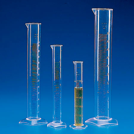 Graduated measuring cylinder, tall form, PMP. KARTELL. Capacity (ml): 2.000. Graduation (ml): 200. Subdivision (ml): 20. Tolerance (ml): +/- 20,0. Ø (mm): 84. Height (mm): 531. Material: PMP (TPX®)