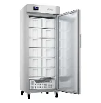Congeladores de baja temperatura Lab Care -10ºC /-25ºC. INFRICO MEDCARE. Modelo: LEF15S. Capacidad útil (L): 591. Dimensiones externas An x Al x Pr (mm): 750x772x1566 Puerta: Ciega. Organización: 3 estantes. Cerradura: Incluida
