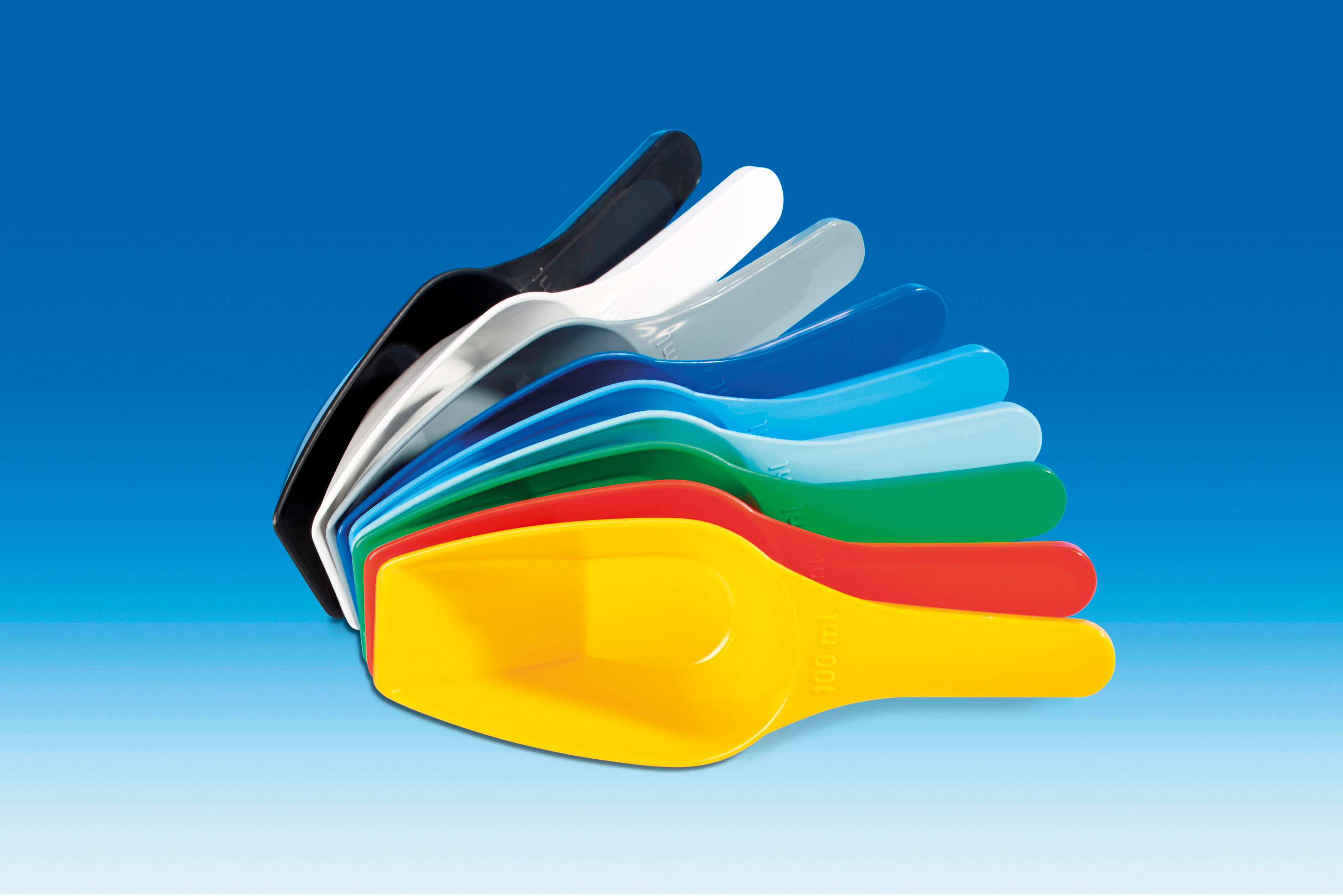 Coloured scoops, PP. VITLAB®. Volume (ml): 100. Colour: Set: white, red, grey, black, yellow, blue, green btight blue (1 item each)