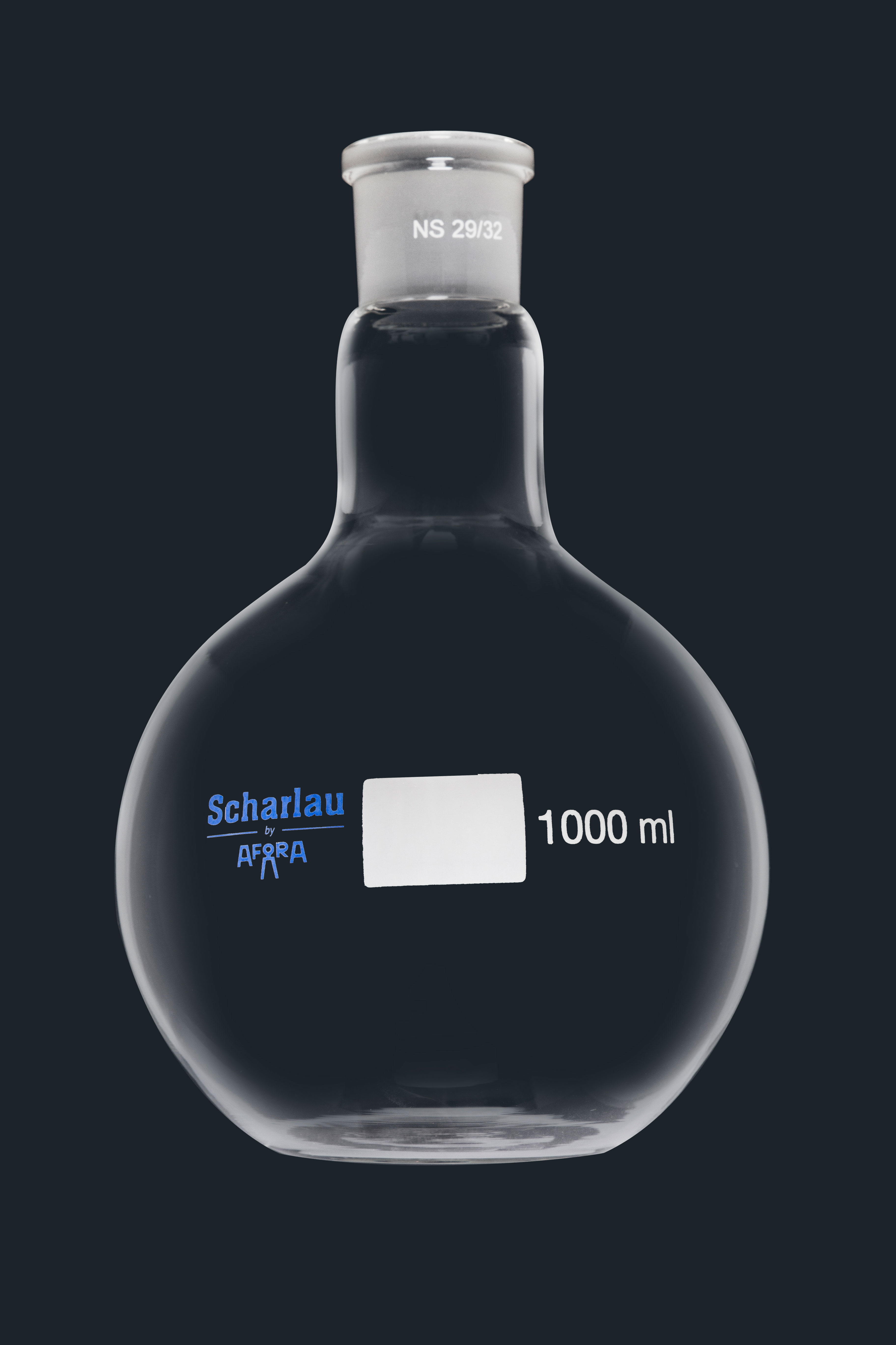 Flask, flat bottom, short neck. SCHARLAU. Capacity (ml): 100. Socket: 19/26. SCHARLAU