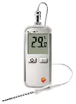 Waterproof thermometer for the food industry. Model 108-2.It includes T type thermocouple probe with bayonet connector protective cover Softcase, batteries and calibration protocol. Testo