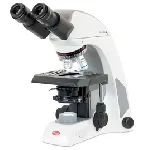 Microscopio biológico Panthera U Trinocular 50:50. Voltaje (V): 100-240. MOTIC.