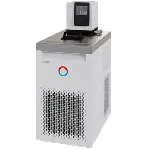 Baño termostático de refrigeración Universa U 1245 P. LAUDA. Rango de temperatura (ºC): -40 a 200. Estabilidad temperatura (K): ±0,02. Potencia calorífica máx. (kW): 2,5. Potencia frigorífica (kW): 0,8 (20 ºC), 0,73 (0 ºC), 0,45 (-20 ºC), 0,26 (-30 ºC), 0,12 (-40 ºC), 0,05 (-45 ºC). Caudal (l/min) - Presión (bar): 22-0,55. Volumen de llenado mín/máx. (L): 8,5/13. Apertura AnxPr (mm): 200x200. Profundidad baño útil (mm): 180.