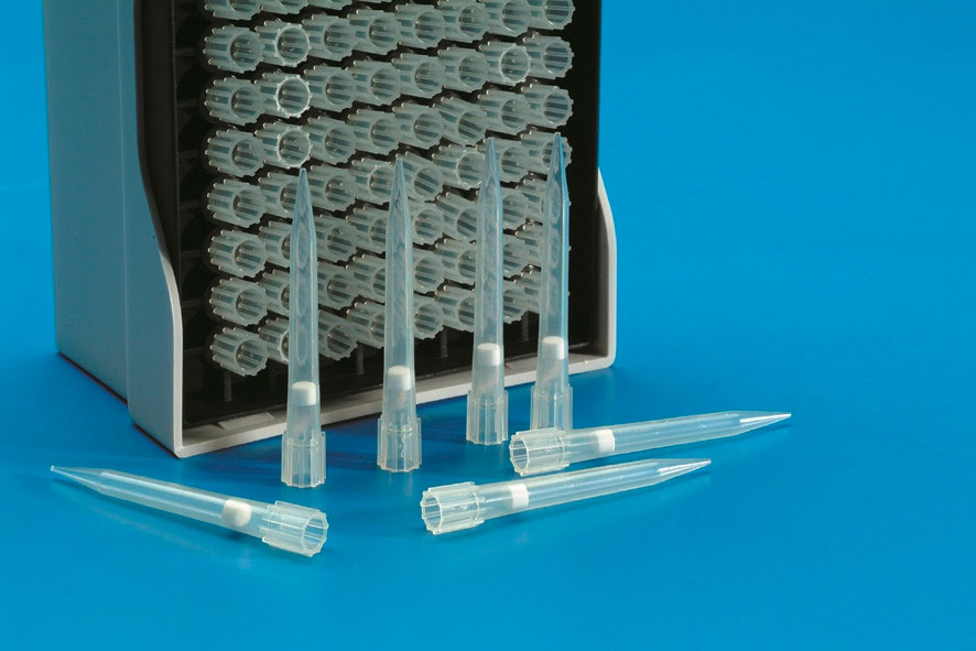Tip with filter for automatic pipettes. 5-300µl. Vol. (µl): 5-300. Colour: Natural. Type: Eppendorf with filter. Presentation: Sterile rack. Brand: Kartell. Compatibility: Gilson, Eppendorf, Biohit