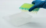 Refill system for universal Scharlau 200µl tips. 5 racks of 96 tips. Not sterile.