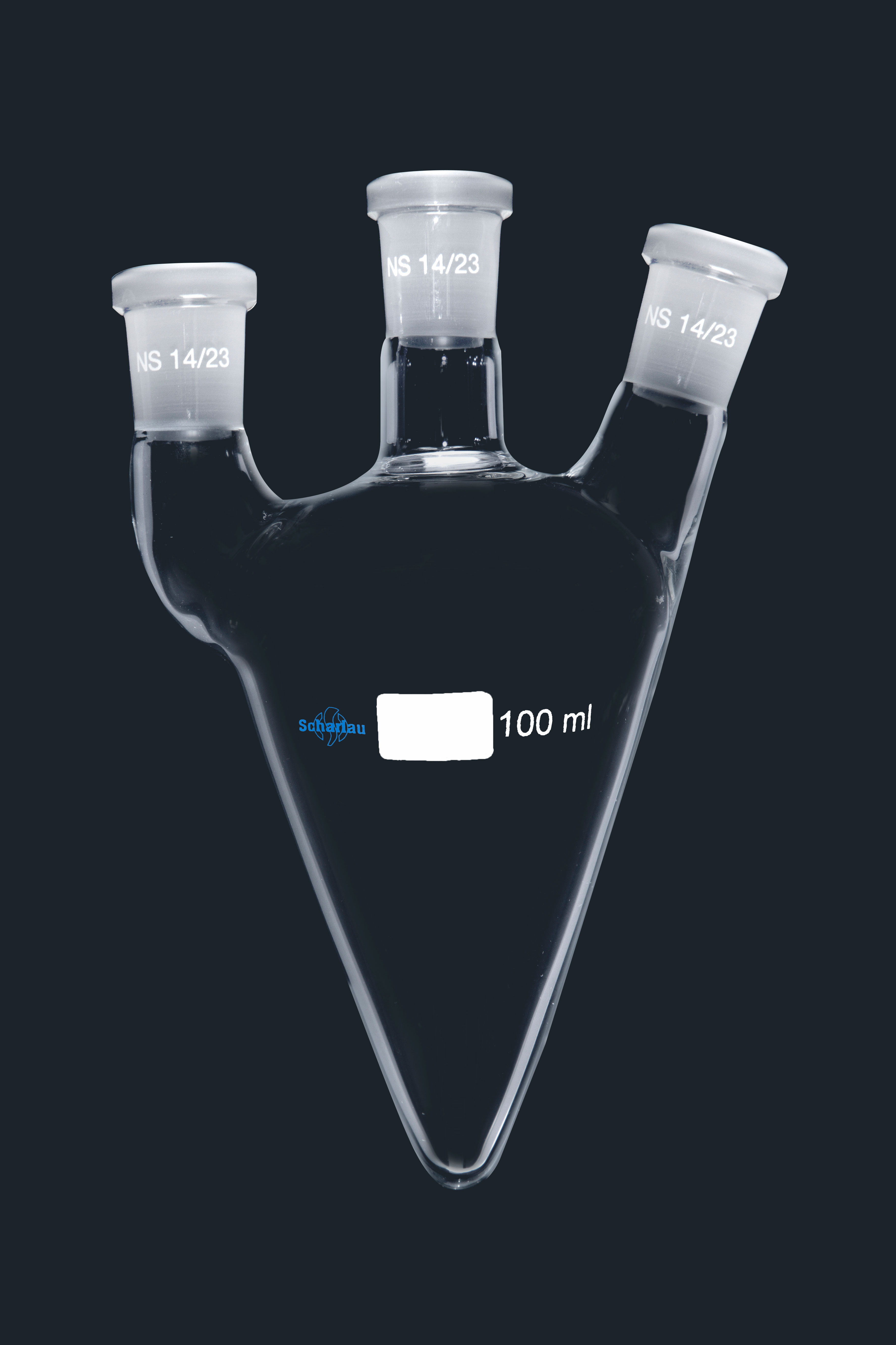 Pear shaped boiling flask with three necks. SCHARLAU. Capacity (ml): 50. Socket: 3x14/23