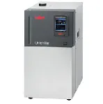 Unichiller P025w. HUBER. Pilot ONE controller, water-cooled refrigerating unit and circulation pump with a high discharge pressure for applications with high pressure drops. Temperature range (ºC): -20 to 40. Temperature stability (ºC): ± 0.5. Flow (L/min) - Pressure (bar): 25 - 2.5. Volume (L): 3.8. Dimensions WxHxD (mm): 420x579x487