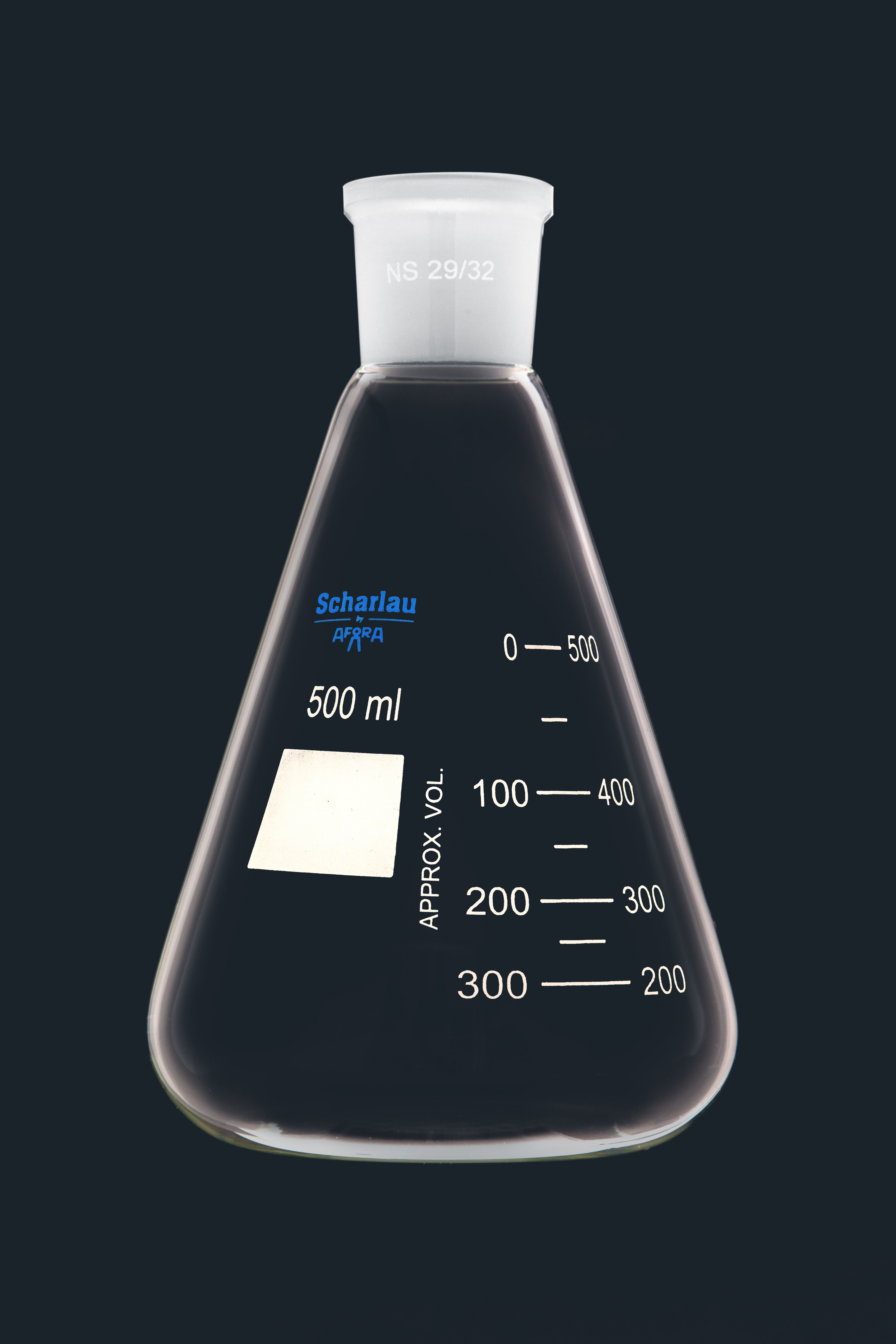 Erlenmeyer flask with conical ground joint. SCHARLAU. Cap. (ml): 1000. Socket: 29/32