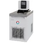 Baño termostático de refrigeración Universa U 635 P. LAUDA. Rango de temperatura (ºC): -35 a 200. Estabilidad temperatura (K): ±0,02. Potencia calorífica máx. (kW): 2,5. Potencia frigorífica (kW): 0,5 (20 ºC), 0,47 (0 ºC), 0,17 (-20 ºC), 0,06 (-30 ºC). Caudal (l/min) - Presión (bar): 22-0,55. Volumen de llenado mín/máx. (L): 3,2/5,7. Apertura AnxPr (mm): 130x150. Profundidad baño útil (mm): 140.