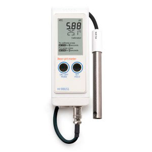 Compact pH-meters for specific applications. HANNA INSTRUMENTS. . Portable pH/temperature meter designed specifically for the brewing industry