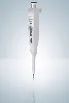 Labopette¨ adjustable-volume automatic pipette. HIRSCHMANN. Range (µl): 1.000-10.000. Subdivisions (µl): 20. Inaccuracy (%): 0,6. CV (%): 0,3. Tips: Natural 1.000-10.000