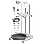 Sistema base Reactor-Ready™ Starter. RADLEYS. Incluye: Placa base en forma de U, bandeja de goteo, kit de varillas de soporte estándard de 1075mm, soporte para matraces de reacción, abrazadera de PTFE para matraces de reacción DN100, kit de collar de soporte para matraces de reacción, collar de soporte de PTFE para junta tórica de FEP-DN100, tapa de 5 bocas DN100 (1xB19, 2xB24, 1xB29, 1xB34), abrazadera de soporte del agitador y kit de montaje de cierre de agitación drop-in.
