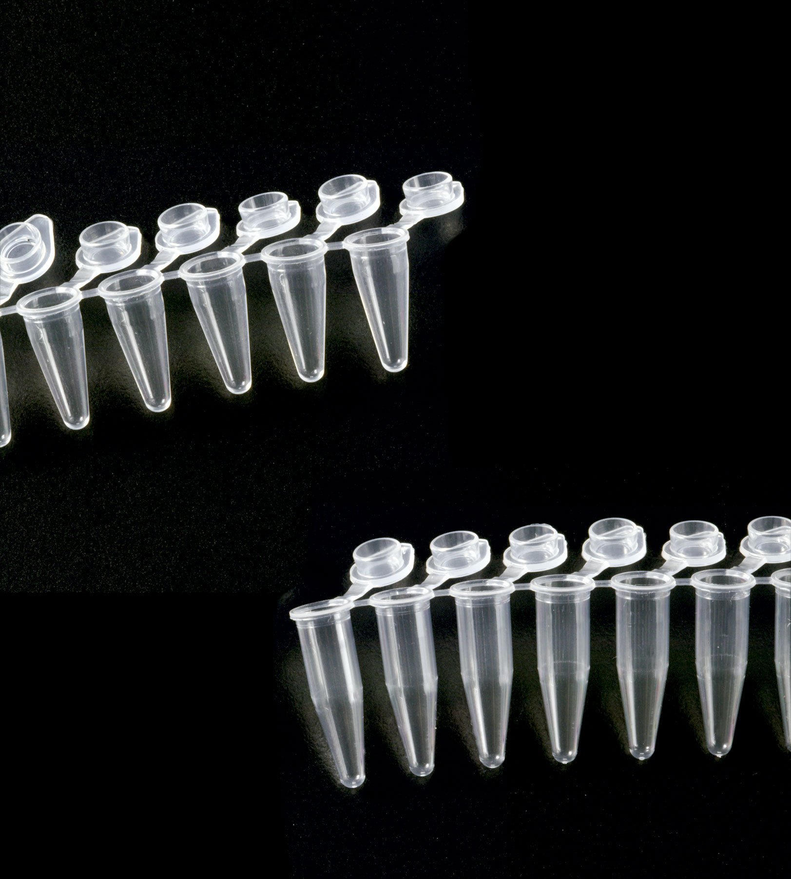 Tubo para PCR 0,2ml en tiras, tipo 1. DELTALAB. Tiras de 8 Tubo y 8 tapones unidos 'low profile'
