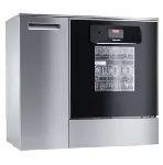 Lavadora desinfectadora laboratorio PLW 8683 CD [GD CM], con puerta de cristal, con dosif. det. líquido, DryPlus, superv. de la conductividad y monitorización. MIELE. Capacidad: 64 vidrios de cuello estrecho o 196 tubos/viales o 128 frascos o 98 pipetas. Bomba dosificadora para detergente líquido. Carro modular y sistema EasyLoad. Display táctil: M Touch Flex. Conexión en red a través de WiFi. Secado con aire caliente eficiente DryPlus. Superv. de la conductividad y monitorización. Medidas externas AlxAnxPr (mm): 835x898x695