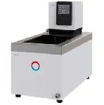 Baño termostático de calefacción Universa U 16  P. LAUDA. Rango de temperatura (ºC): 40 a 200. Estabilidad temperatura (K): ±0,01. Potencia calorífica máx. (kW): 2,5. Caudal (L/min) - Presión (bar): 22-0,55. Volumen de llenado máx. (L): 17. Apertura AnxPr (mm): 200x300. Profundidad baño útil (mm): 180. Accesorios incluidos: Serpentín de refrigeración con conexiones de acero inoxidable M16x1 y tapones de plástico, 2 racores de manguera de 13 mm para la conexión de la bomba