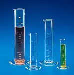 Graduated measuring cylinder, short form, PMP. KARTELL. Capacity (ml): 1.000. Graduation (ml): 100. Subdivision (ml): 10. Tolerance (ml): +/- 10,0. Ø (mm): 71. Height (mm): 331. Material: PMP (TPX®)