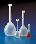 Volumetric flask with screw cap. KARTELL. PP, with screw cap. Capacity (ml): 250. Height (mm): 225. E.D. Ø (mm): 82. Closure: GL25