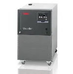 Unichiller P022 OLÉ. HUBER. OLÉ controller with air-cooled refrigerating unit and circulation pump with a high discharge pressure for applications with high pressure drops. Temperature range (ºC): -20 to 40. Temperature stability (ºC): ± 0.5. Flow (L/min) - Pressure (bar): 25 - 2.5. Volume (L): 3.8. Dimensions WxHxD (mm): 460x743x590