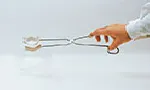 Tongs for flasks and test tubes