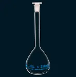 Volumetric flasks, borosilicate glass, class A, PE stopper, serial number and conformity certified